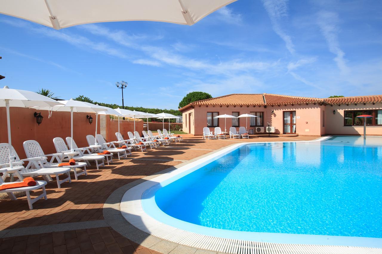 Borgo Dei Pescatori Hotel Aglientu Exterior foto