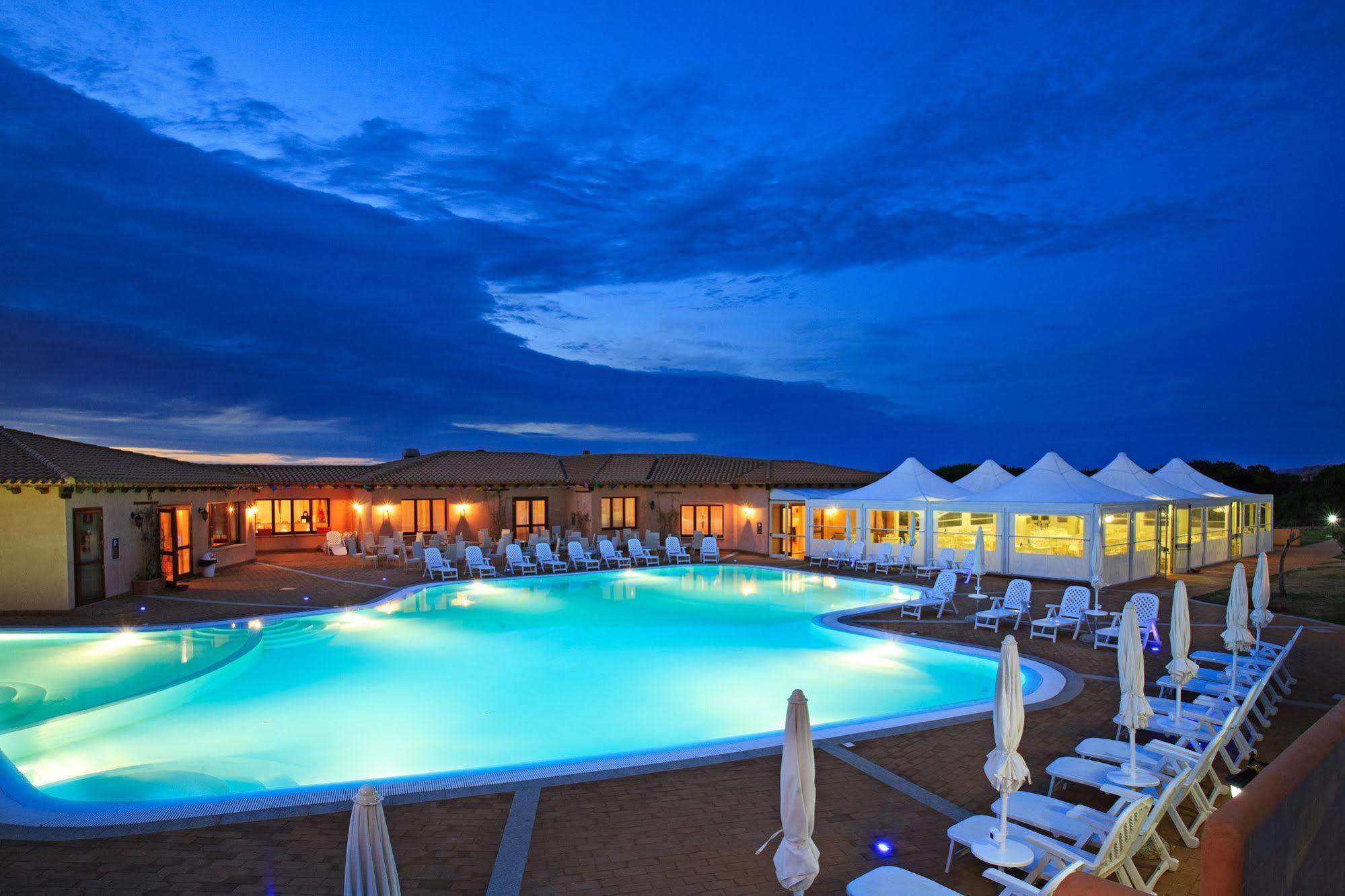 Borgo Dei Pescatori Hotel Aglientu Exterior foto