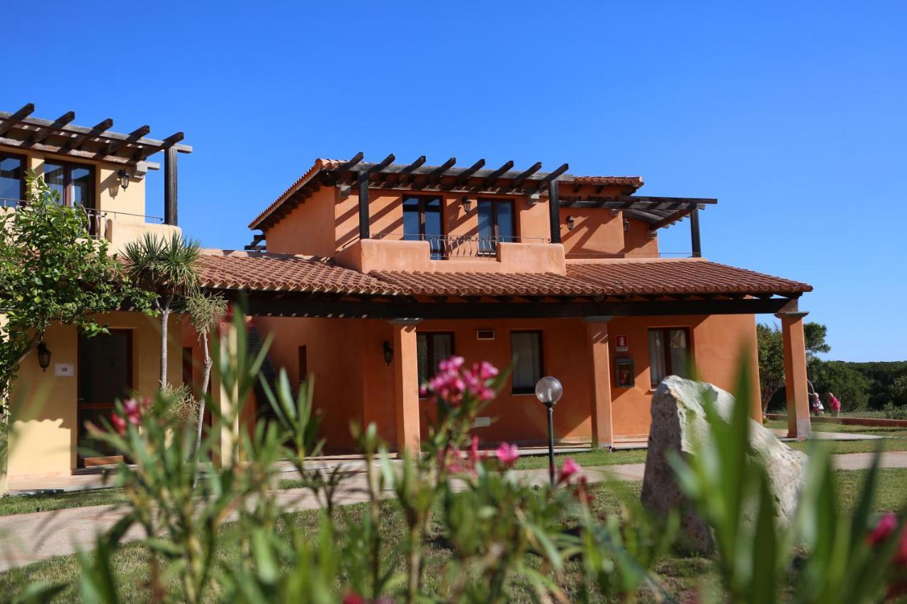 Borgo Dei Pescatori Hotel Aglientu Exterior foto