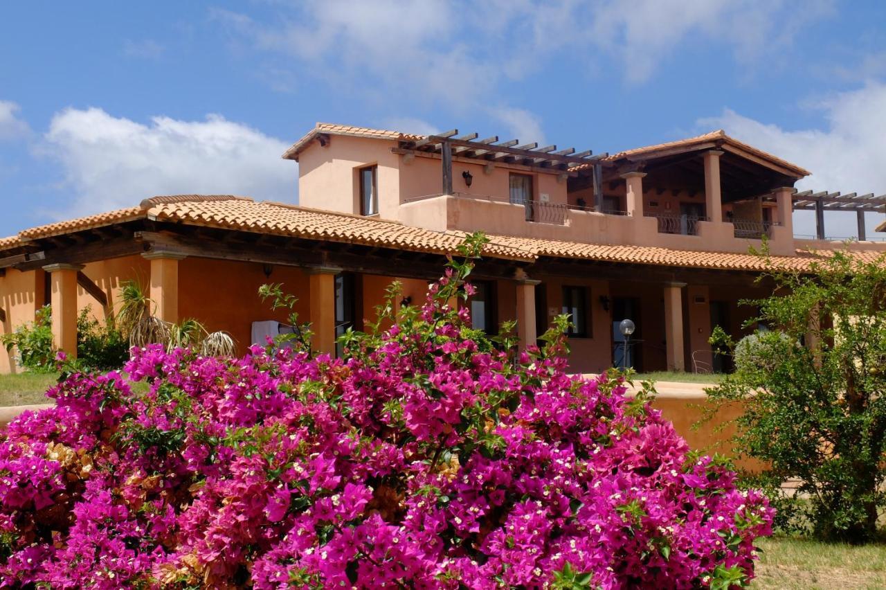Borgo Dei Pescatori Hotel Aglientu Exterior foto